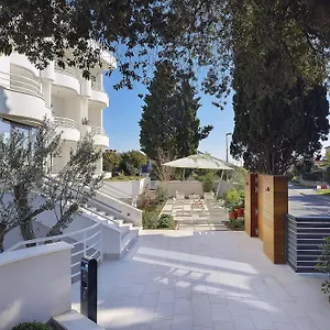 לינה וארוחת בוקר Residence Rovinj
